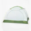 Marmot Limestone 4P kupoltält för 4 personer med en stängd dörr