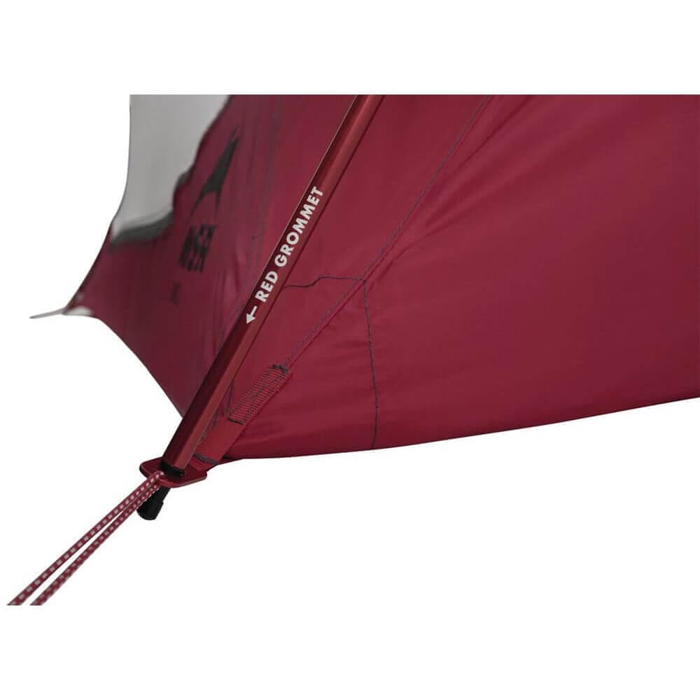 Närbild på fästet tillhörande MSR Elixir 3.