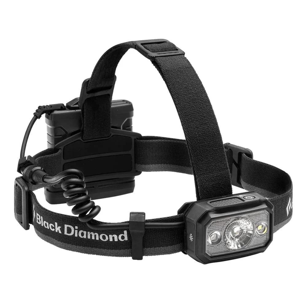 Stark pannlampa med rött ljus från Black Diamond Icon 700.