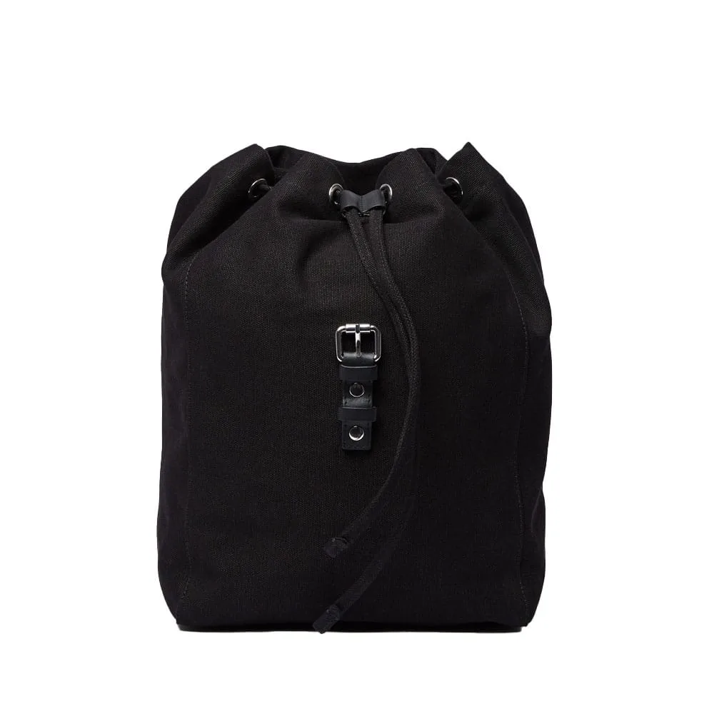 Rymlig ryggsäck på 8 liter från Sandqvist Alva.