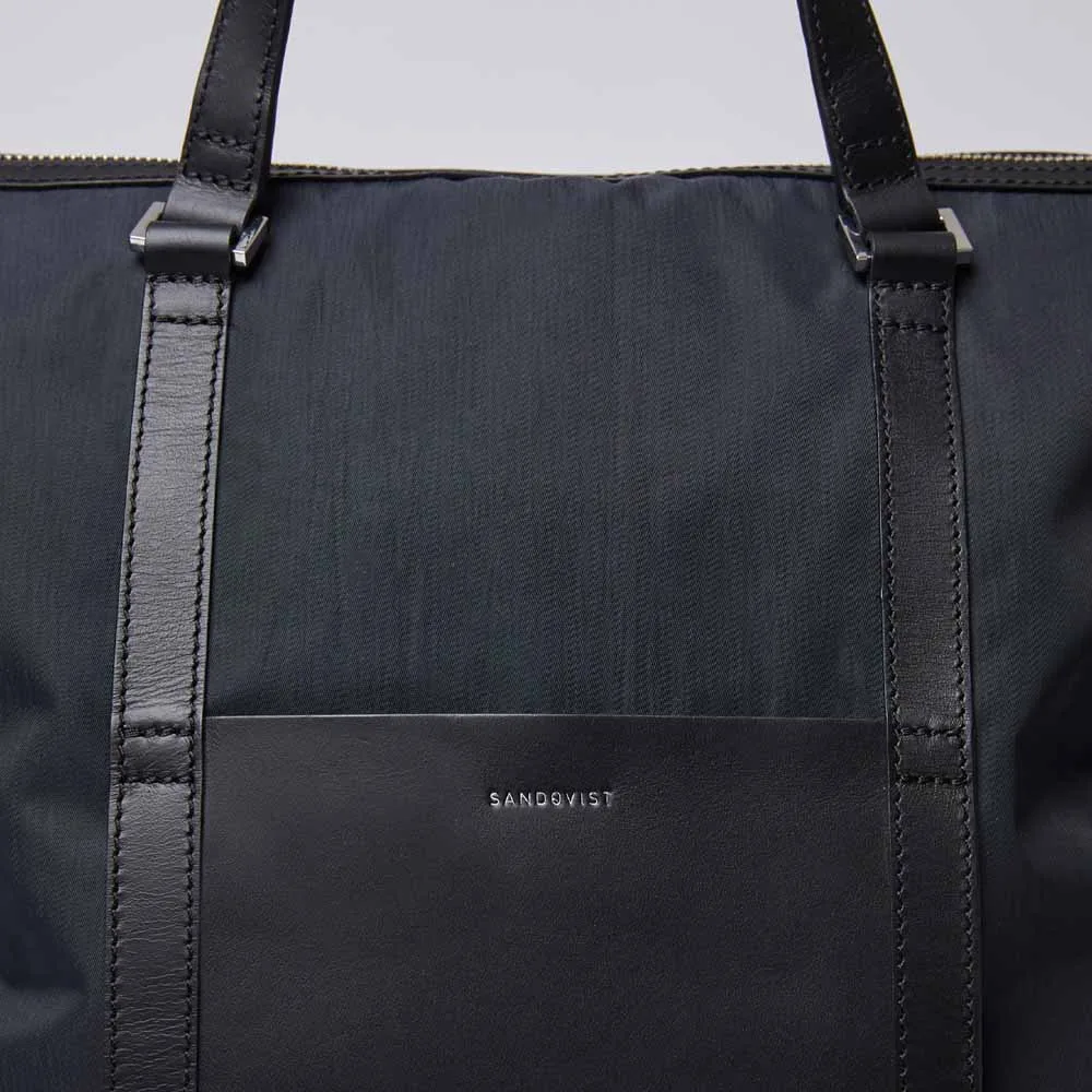 Närbild på Sandqvist Marta med 14 liter.