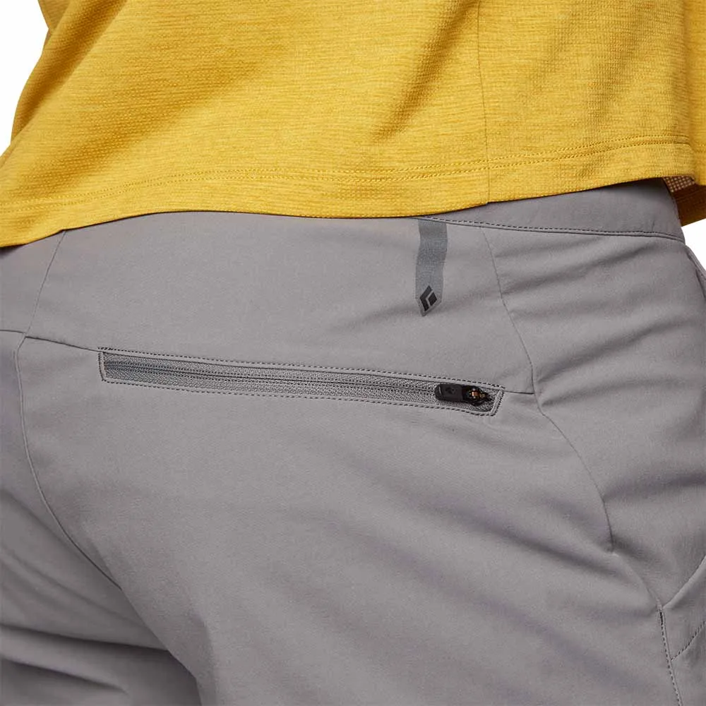 Bakficka på Technician Pro Alpine Pants från Black Diamond.