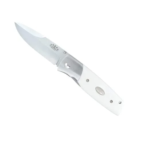 Modern fällkniv med Elfenbensimitation från Fällkniven PXLey.