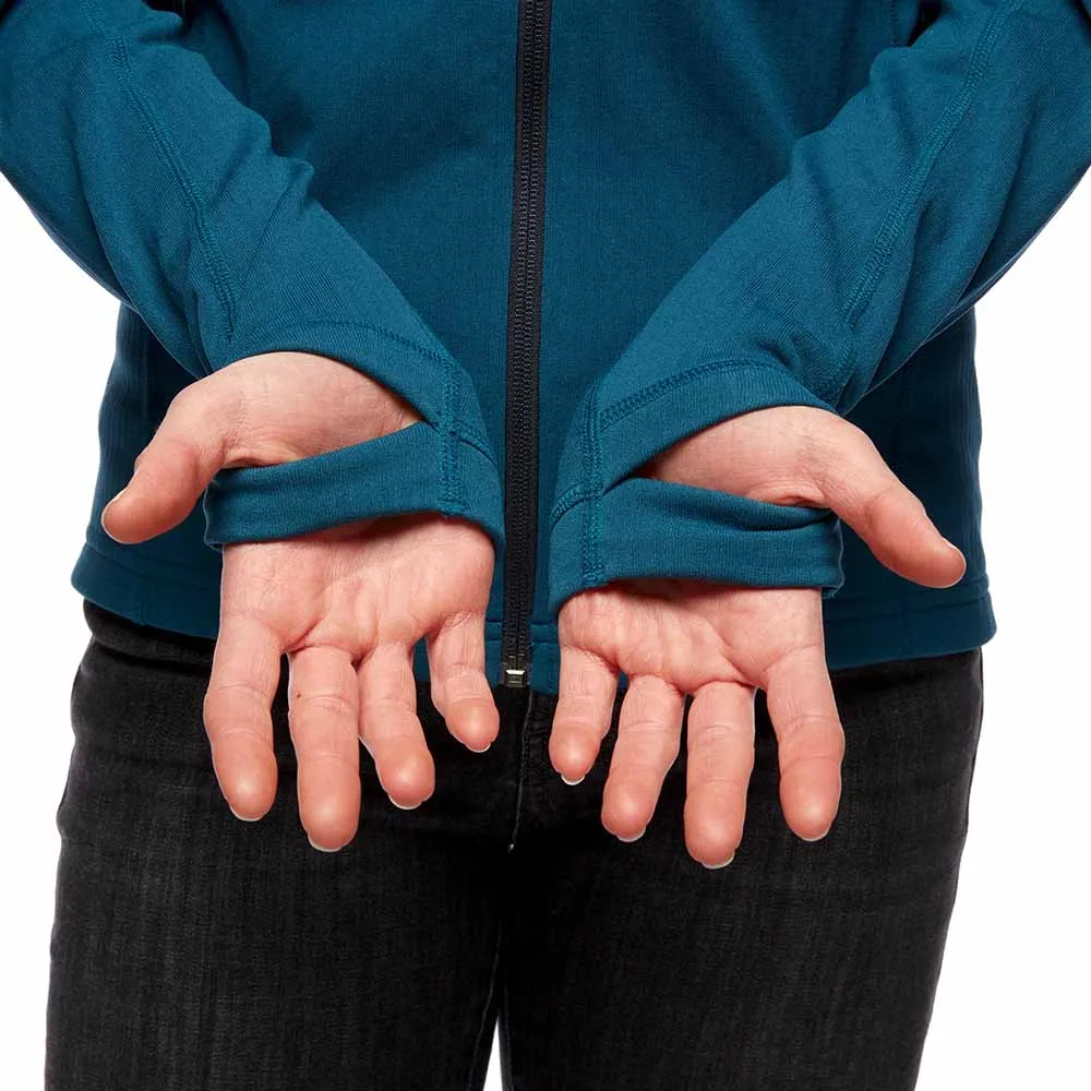 Närbild på Coefficient Fleece Hoody från Black Diamond.