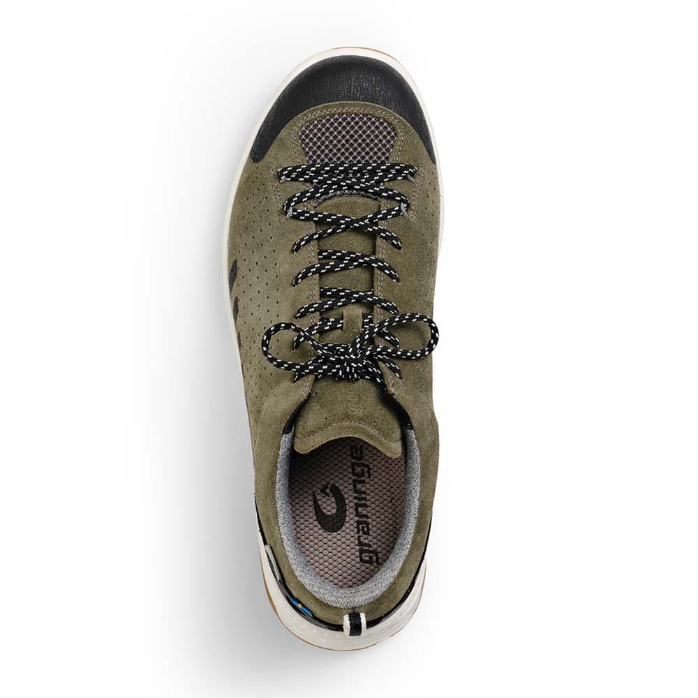 Vattenavvisande skor i mocka från Graninge Linsell.