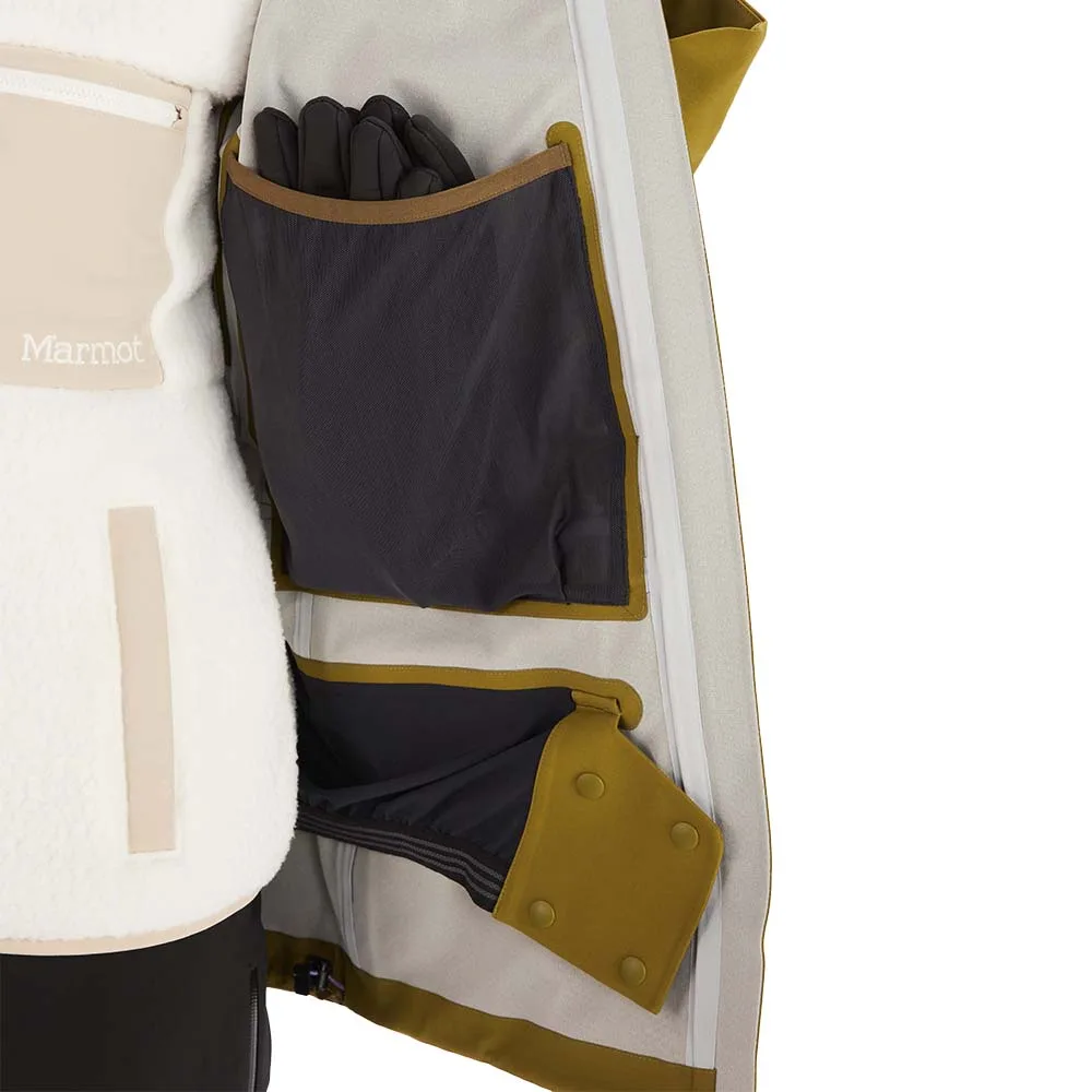 Närbild på insidan av skidjackan från Marmot Refuge Pro Jacket med innerficka.