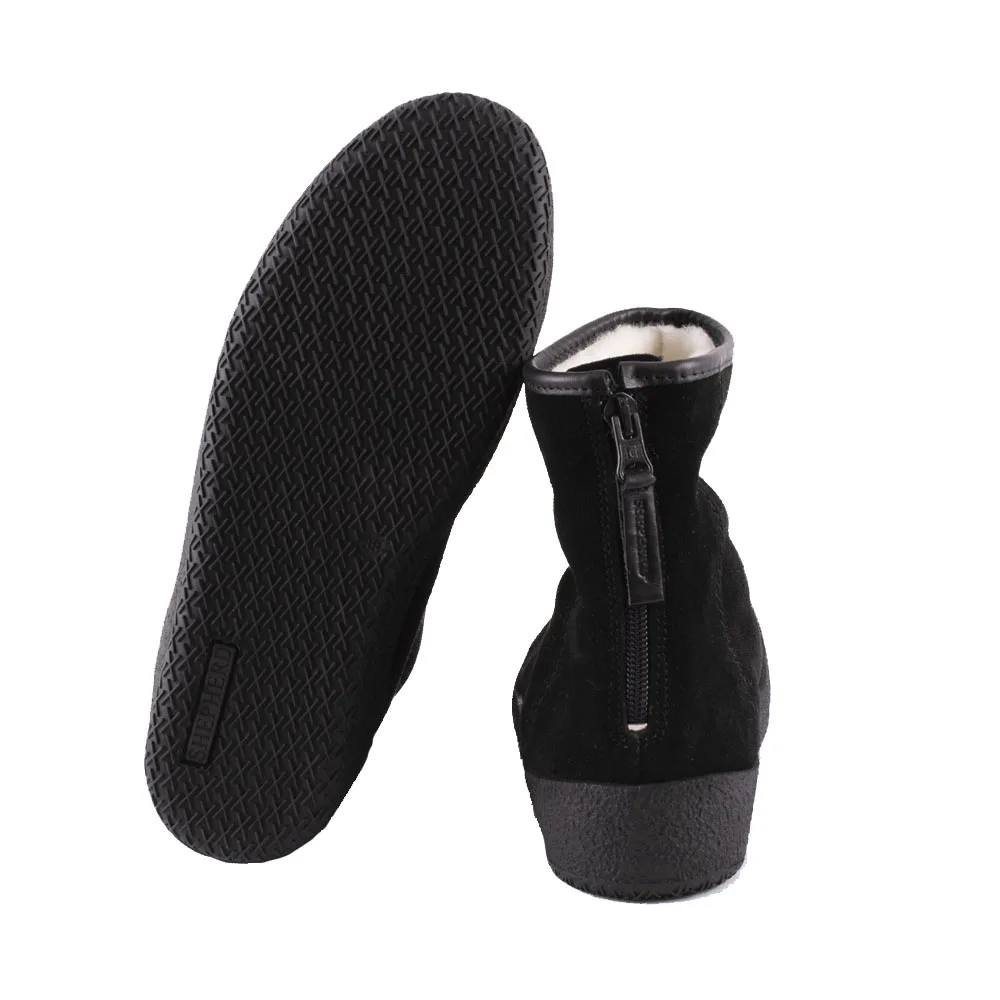 Ankelhöga curlingkängor från Shepherd Elin.