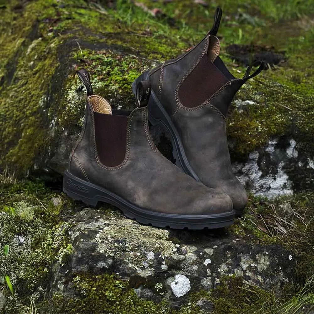 två stycken Blundstone 910 chelseas (unisex)