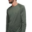 Närbild framsida av MEN'S LIGHTWIRE LONG SLEEVE TECH TEE