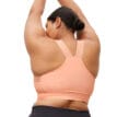Röhnisch Kay Sports Bra sport bh (dam) på en modell som visar ryggen