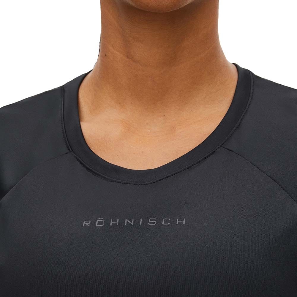 Närbild på Röhnisch Active Logo Tee t-shirt (dam)