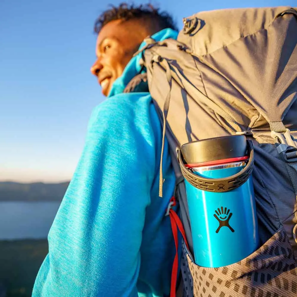 Hydro Flask Lightweight Wide Mouth Trail Series 24oz / 709 ml i ryggsäck