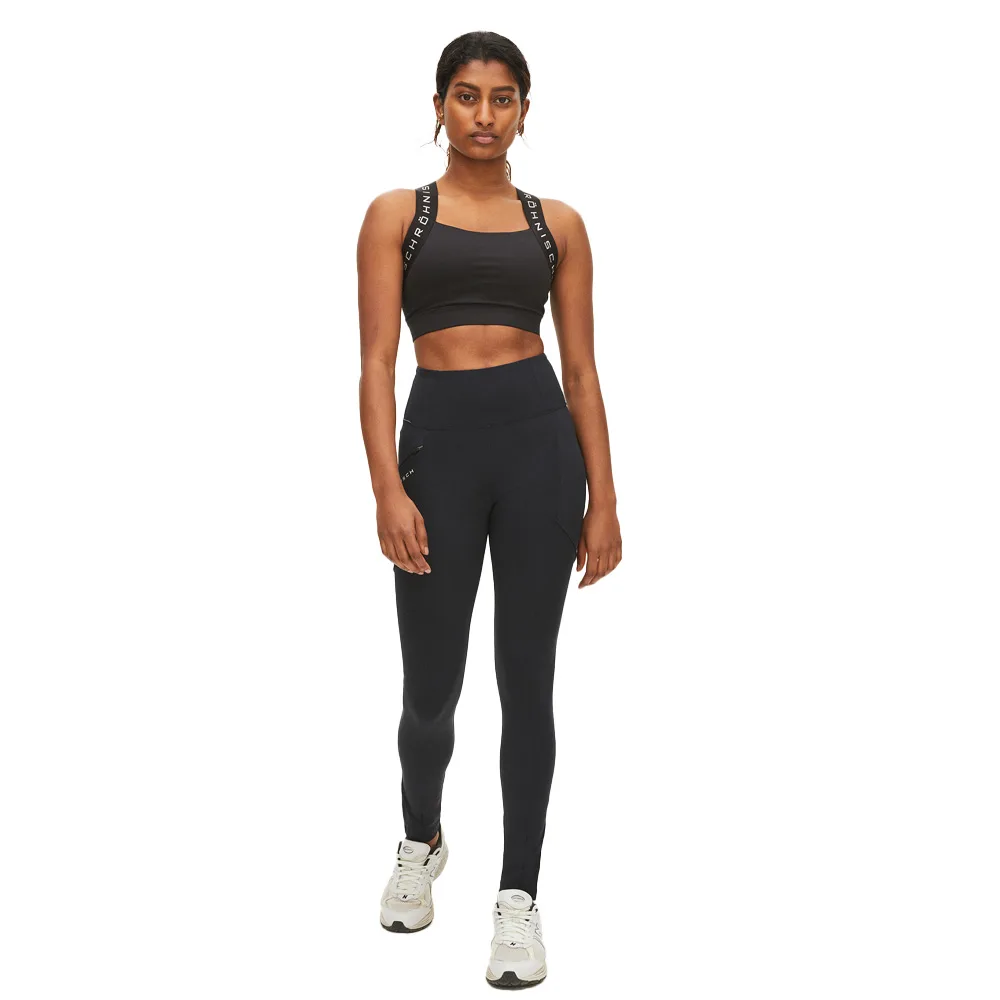 Röhnisch Rain Tights (dam) framifrån på modell