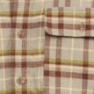 Närbild på knäppning av Marmot Doran Midweight Flannel LS