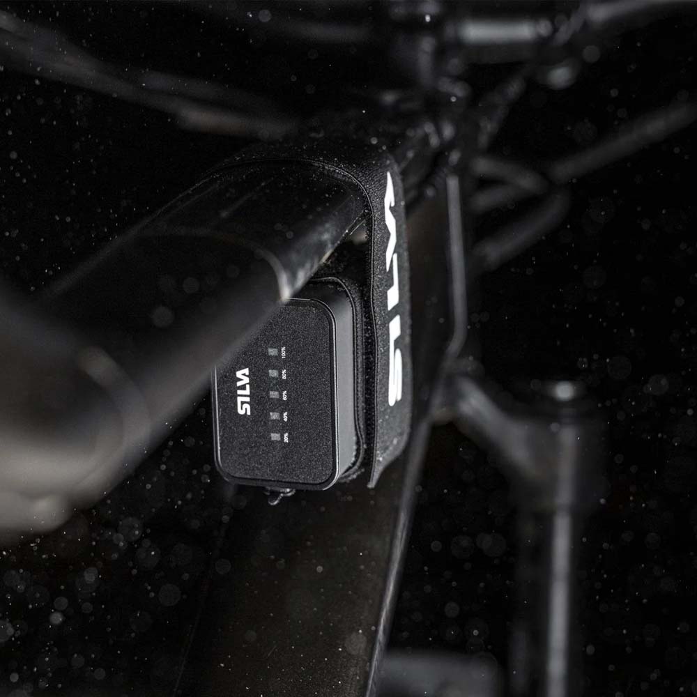 HEADLAMP BATTERY 10.5 AH (77.7 WH) på en cykel