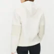 Röhnisch Wazzi Pile Hoodie, på en modell bakifrån