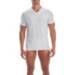 Framsida av Adidas V-Neck T-Shirt (2PK) på en modell i färgen vitt