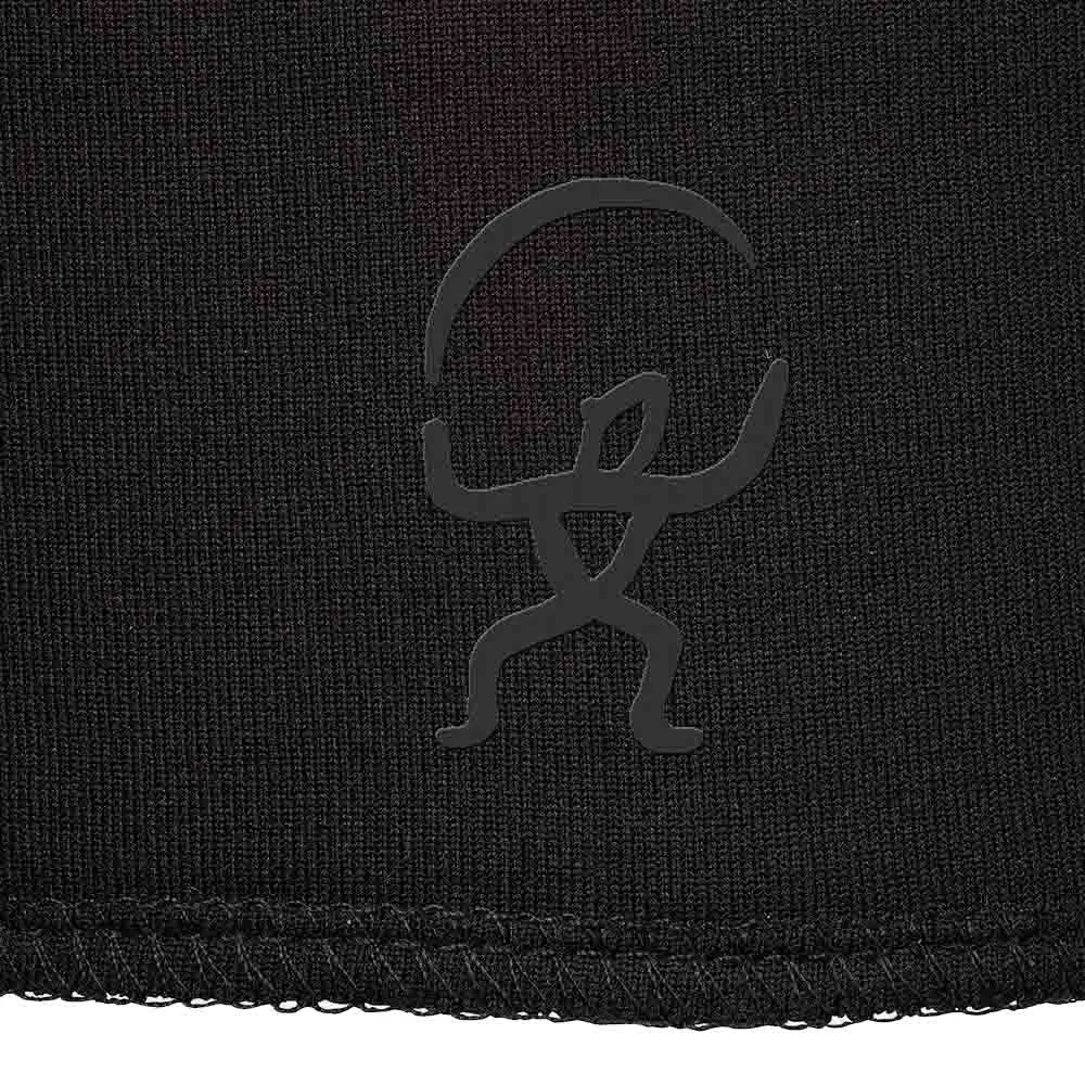 Närbild på Isbjörn of Sweden Panda Beanie mössa för barn logga i svart