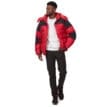 Marmot Plasma Parka jacka på en modell som posar