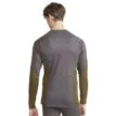 Baksida tröja av Ett varmt och skönt Craft Core Dry Baselayer Set för män