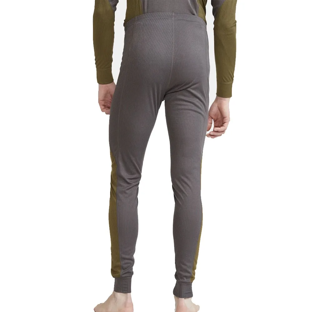 Baksida tröja av Ett varmt och skönt Craft Core Dry Baselayer Set för män