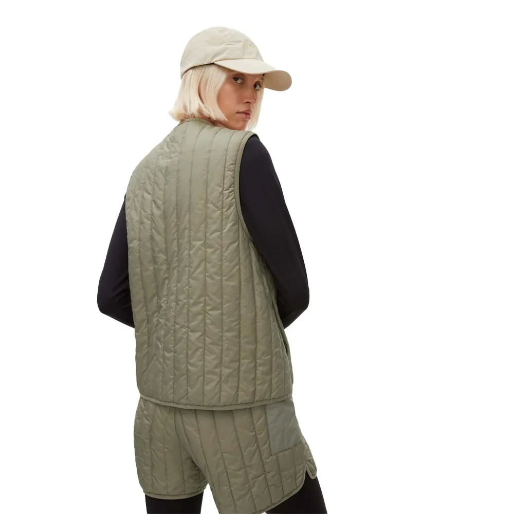 Ryggpanel av En snygg och praktisk Röhnisch Lake Padded Vest (dam)