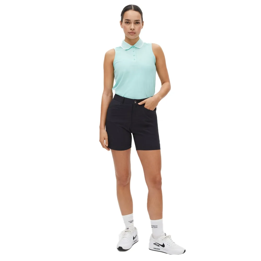 Röhnisch Lightstretch Shorts träningsshorts (dam) på en modell