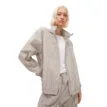 En öppen En vindtät och praktisk Röhnisch Frankie Wind Jacket vindjacka (dam)
