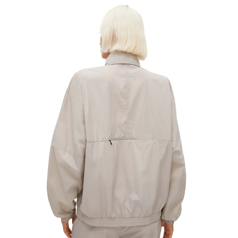 Baksida av En vindtät och praktisk Röhnisch Frankie Wind Jacket vindjacka (dam)