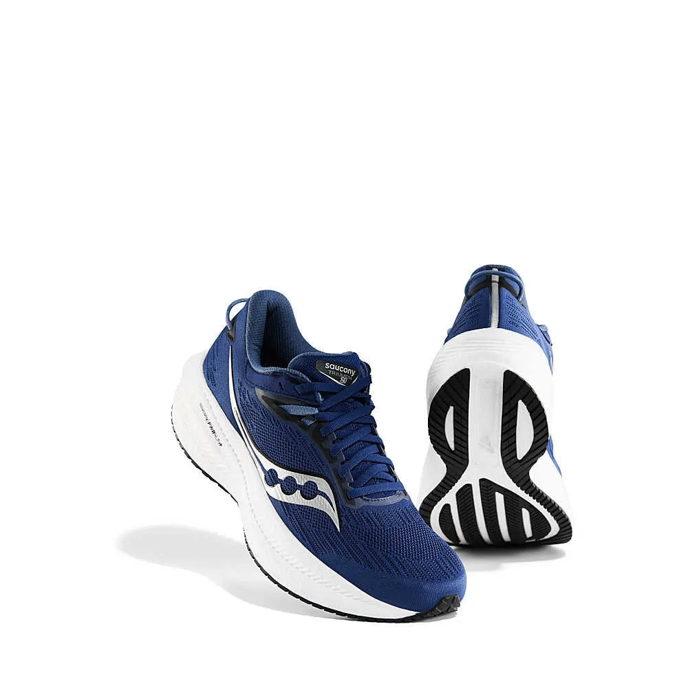 Ett par Saucony Triumph 21 (herr) med en ventilerande och stötdämpande sula