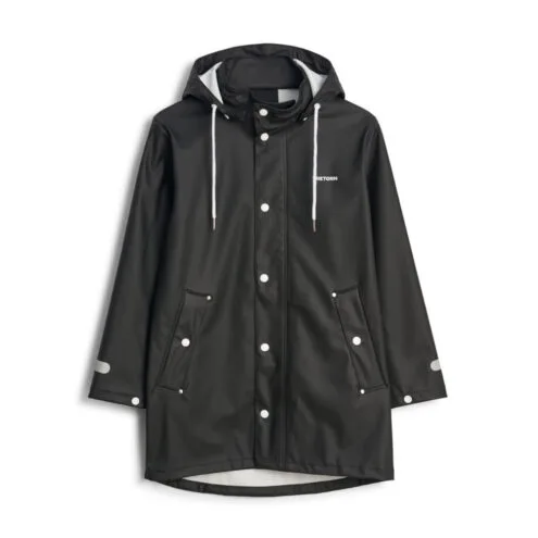 En klassisk och praktisk Tretorn Wings Jr Rainjacket regnjacka (barn/junior) i en svart färg