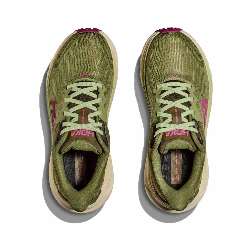 Ett par HOKA ONE ONE Challanger 7 terränglöparskor (dam) med bra grepp och snygg design