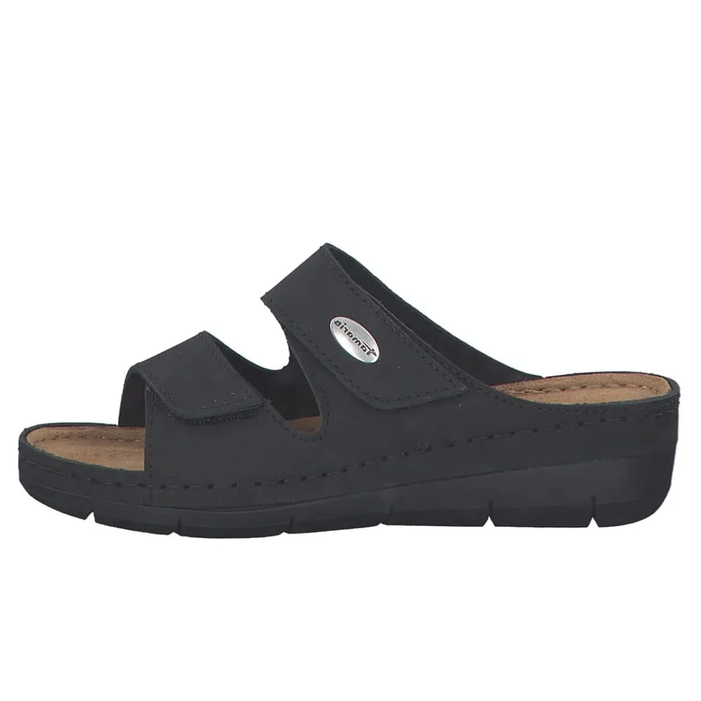 Ventilerande och bekväma Tamaris Slippers tofflor (dam) i färgen black