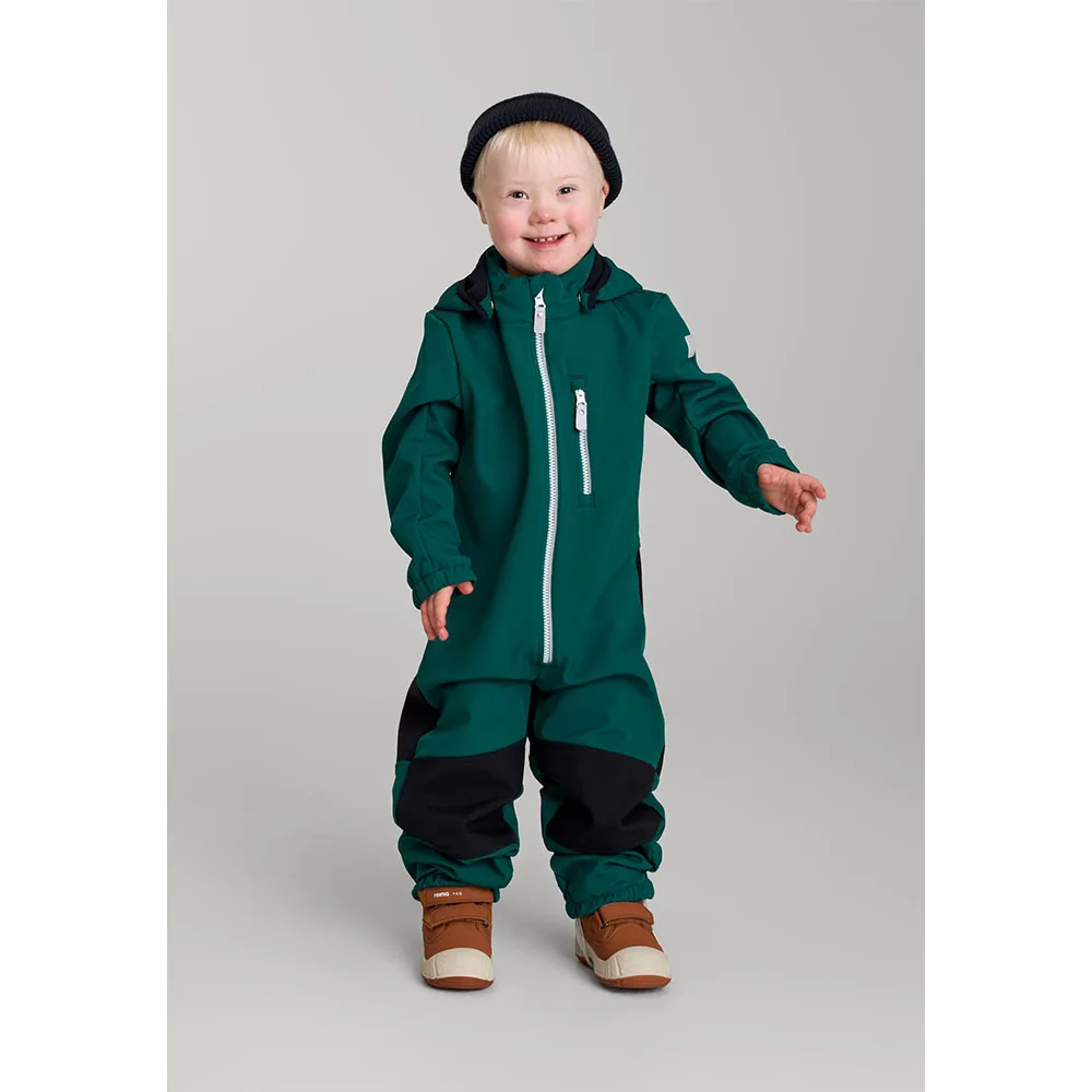 Reima Softshell Overall Nurmes för barn i färgen deeper green
