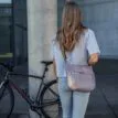 Osprey Daylite Crossbody Pouch axelväska (unisex) som en axelväska
