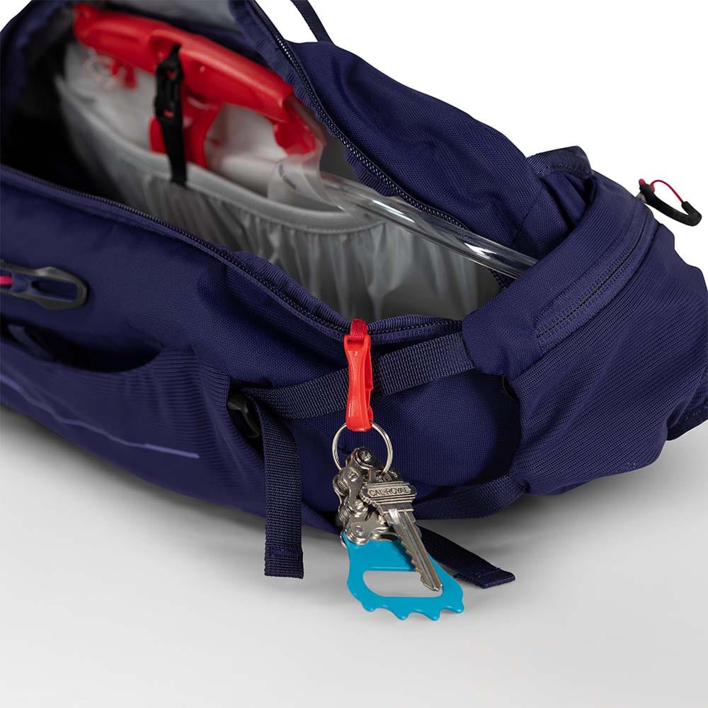 inre fack på Osprey Raven 4L cykelväska (dam)