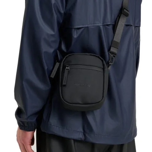 en svart Tretorn Crosspack axelväska (unisex)