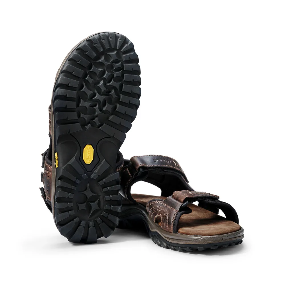 underisda av sula med Graninge Solvik sandaler (unisex)