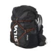 en svart Silva Strive Mountain Pack 23+3L ryggsäck med väst (unisex)