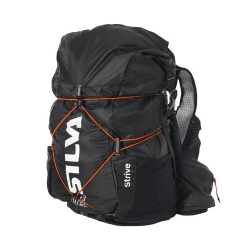 en svart Silva Strive Mountain Pack 23+3L ryggsäck med väst (unisex)