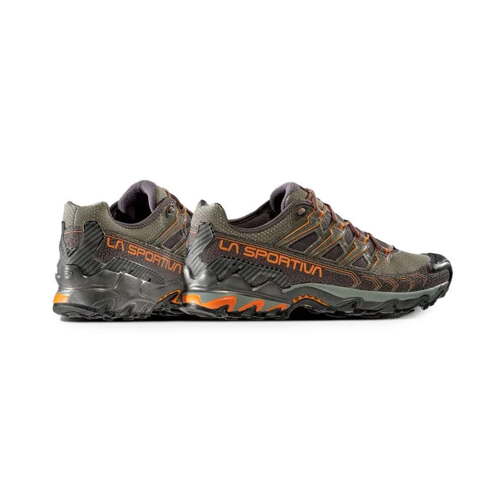 två stycken La Sportiva Ultra Raptor II trekkingskor (herr)