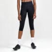 en modell bär Craft Endur Knickers C4 cykelbyxor (dam)