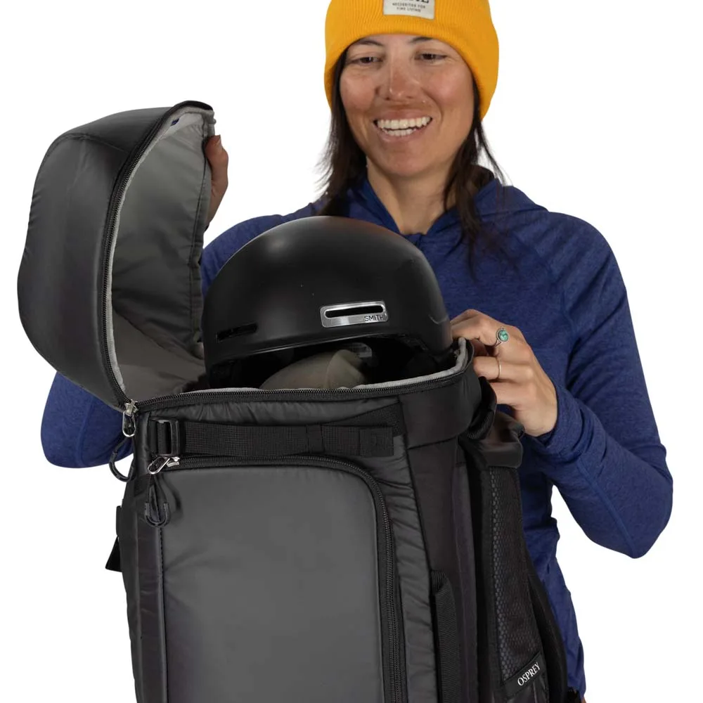 topplocket på en Osprey Mountain Bound Boot Pack väska för pjäxor (unisex)