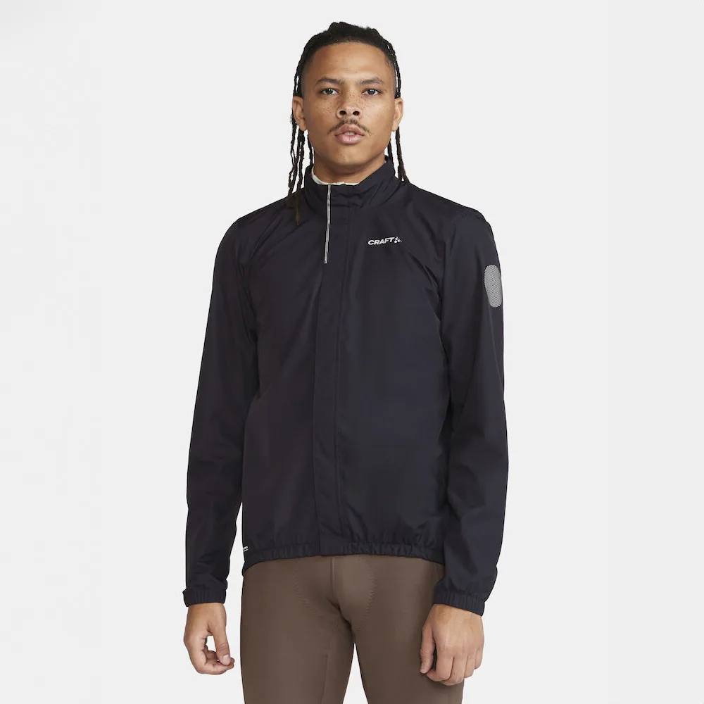Craft Core Endur Hydro Jacket 2 träningsjacka (herr) på en modll