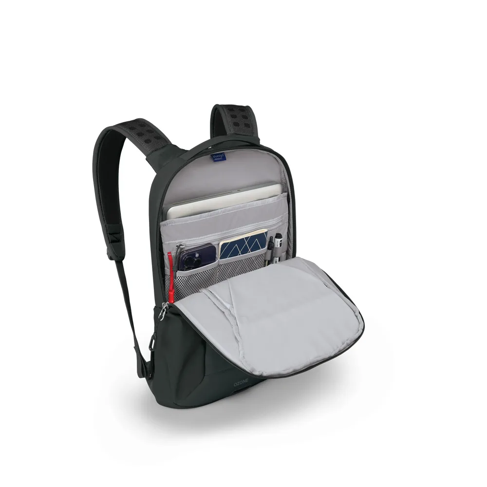 en öppnad Osprey Ozone Slim Pack reseryggsäck (unisex)
