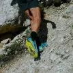 lifestylebild på Altra Lone Peak 9+ traillöparskor (herr) på en modell