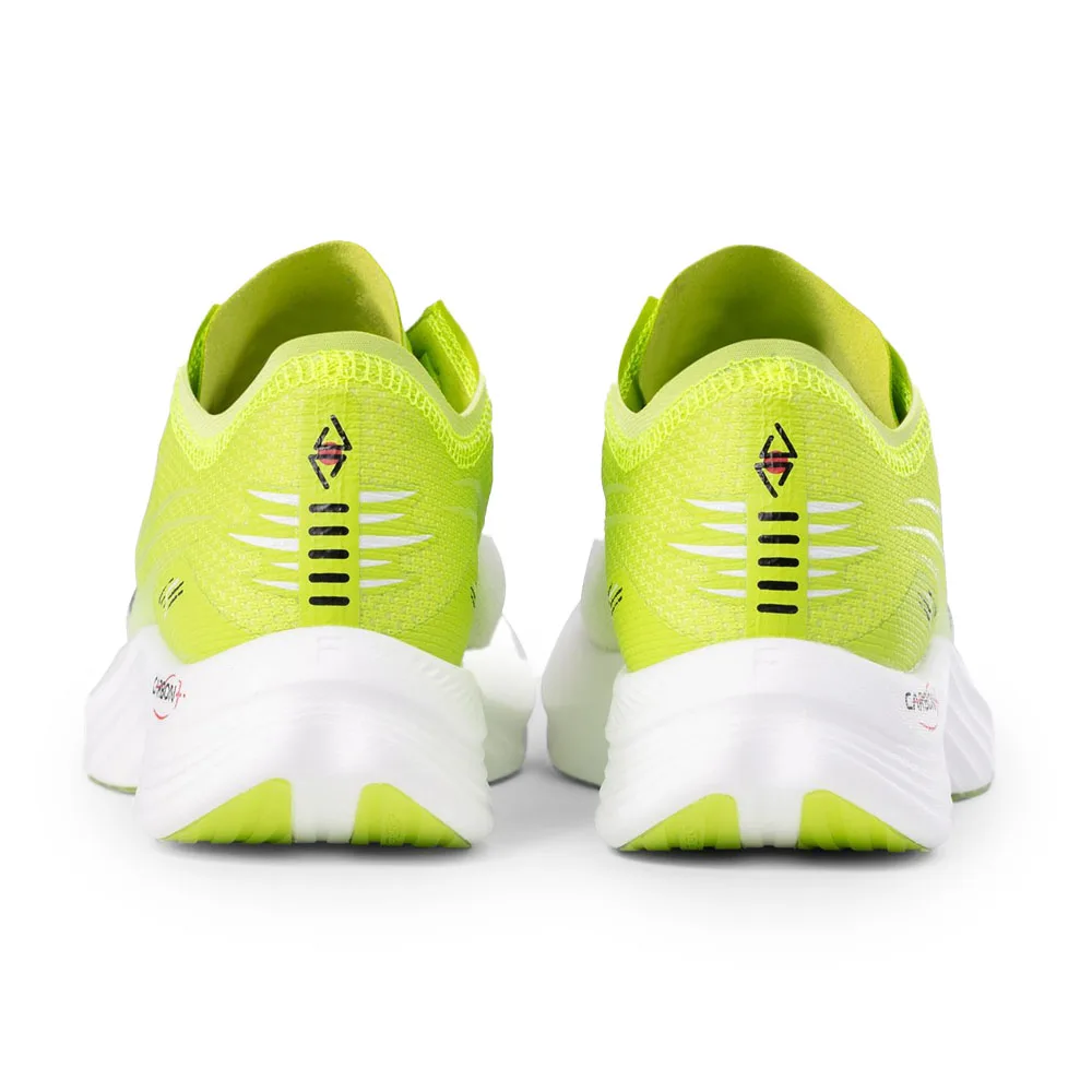 Baksida häl av Fila Astatine löparskor (dam)