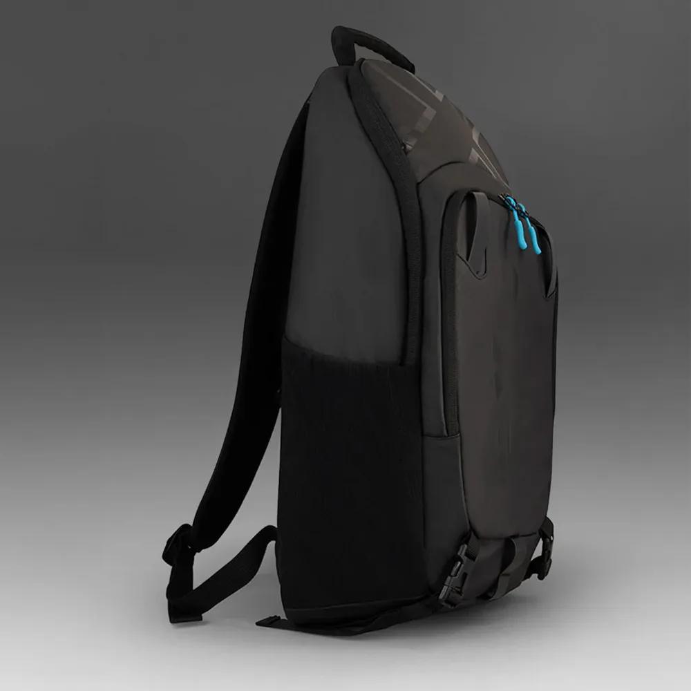 2XU Commute Backpack ryggsäck (unisex) från sidan