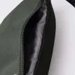 Öppet fack på en Sandqvist Ground Crossbody Bag axelväska (unisex)