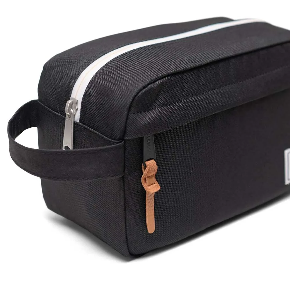 detaljer på Herschel Chapter Travel Kit nessesär (unisex)